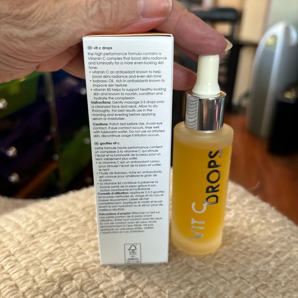 🌸New Rodial Vit C drops - Picture 2 of 3